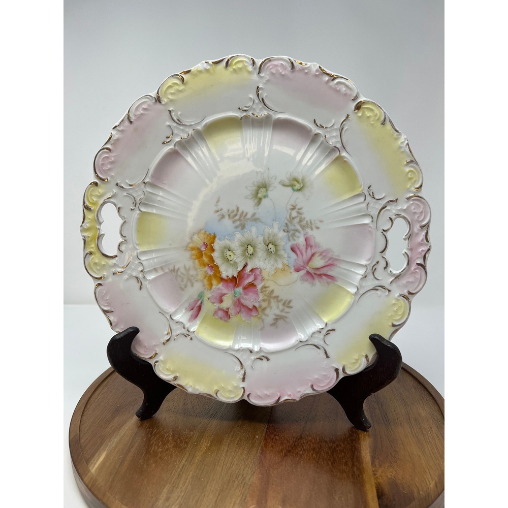 Antique Hand Painted Porcelain Plate Floral Design‎ Scalloped Gold Trim